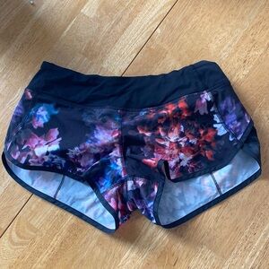 Lululemon Speed Up Low-Rise Lined Short 2.5”